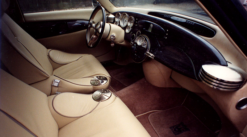 Illustration for article titled Aston Martin Once Built a Superluxury Sedan Concept Off a Lincoln Town Car